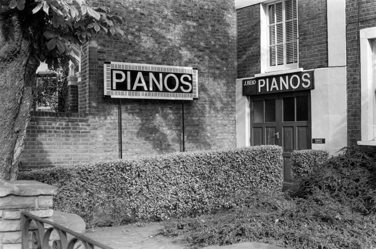 Reid, Pianos, St Ann’s Rd, South Tottenham, Haringey, 1989