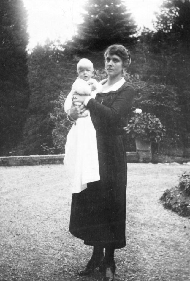 Alice of Battenberg and infant son Prince Philip of Greece, 1921.