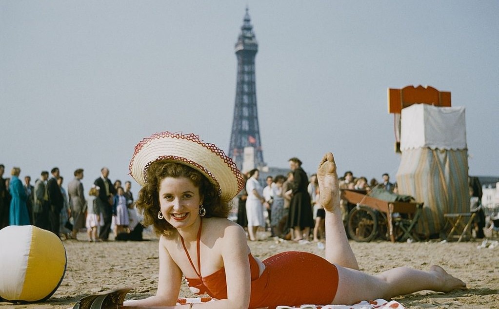 Blackpool beach 1950s