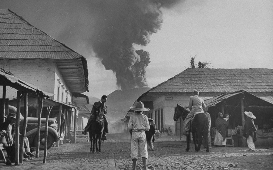 Eruption of Parícutin volcano 1943
