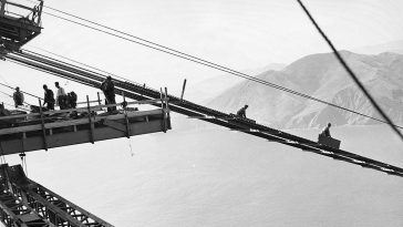 Golden Gate Bridge construction