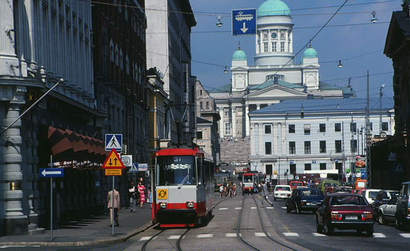 Tramcar 41, working erstwhile Line 3T, in Eteläranta ("South Shore") at Pohjoinen Makasiinikatu, Helsinki, 1981