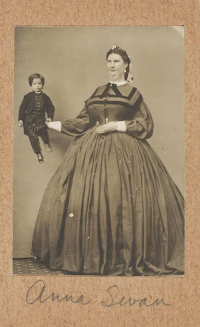 The Giants of Seville: Anna Haining Swan and Martin Van Buren Bates, the Tallest Married Couple Ever