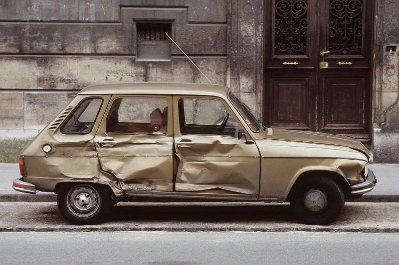 Typical car in Paris in 1980