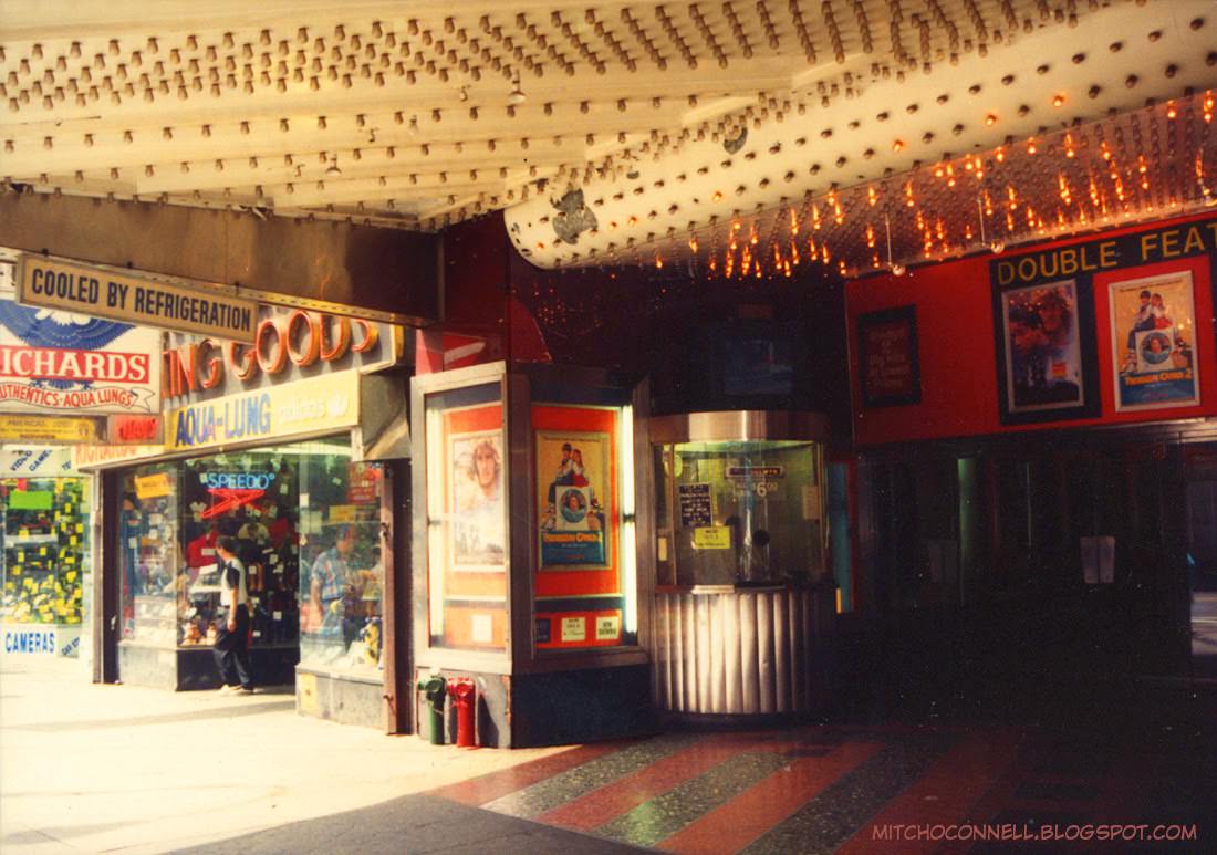 Fascinating Photos of New York City’s 42nd Street in the 1980s