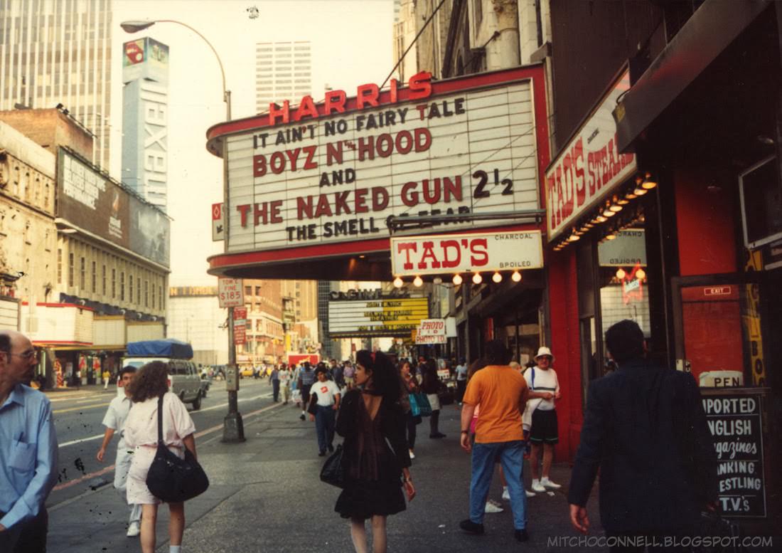 Fascinating Photos of New York City’s 42nd Street in the 1980s