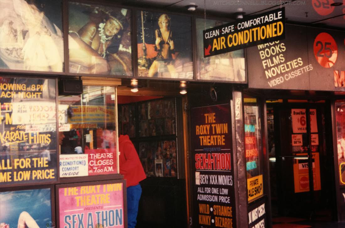 Fascinating Photos of New York City’s 42nd Street in the 1980s