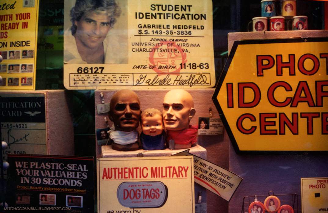 Fascinating Photos of New York City’s 42nd Street in the 1980s