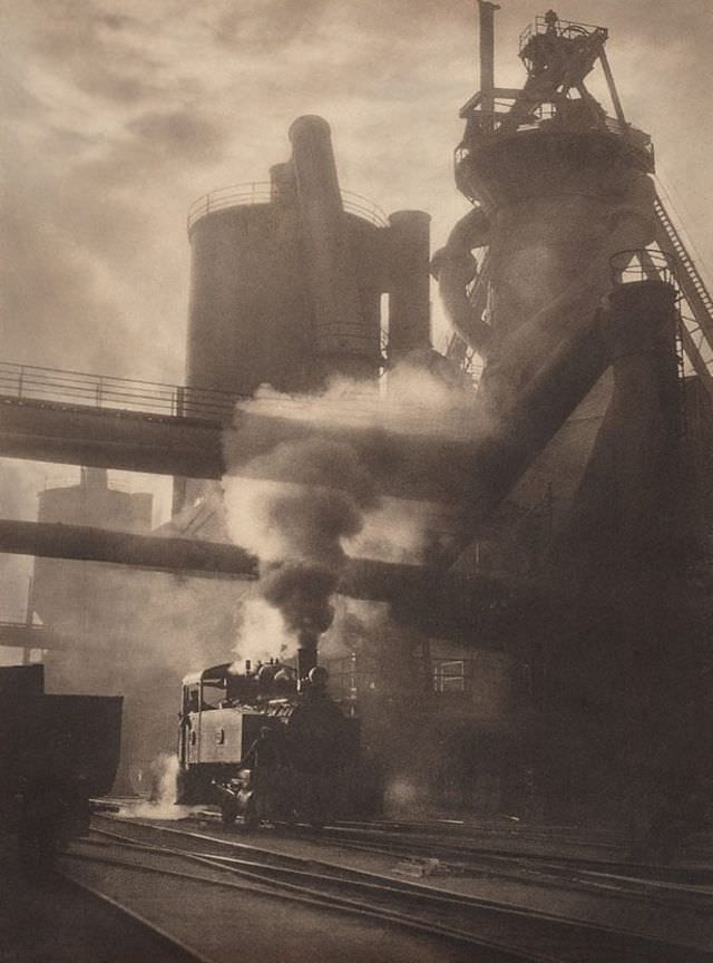 Steam and sunshine, Newcastle BHP, 1934