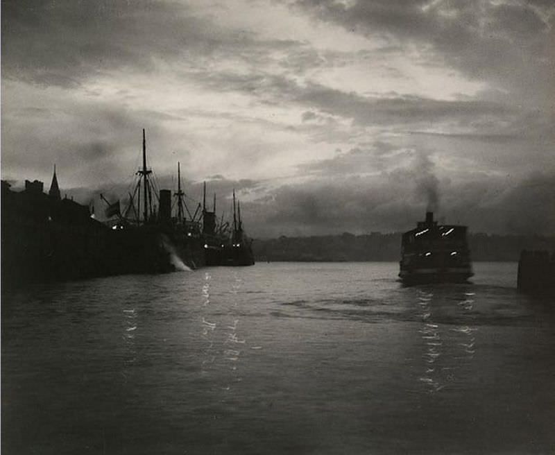 Evening falls, Circular Quay, 1909