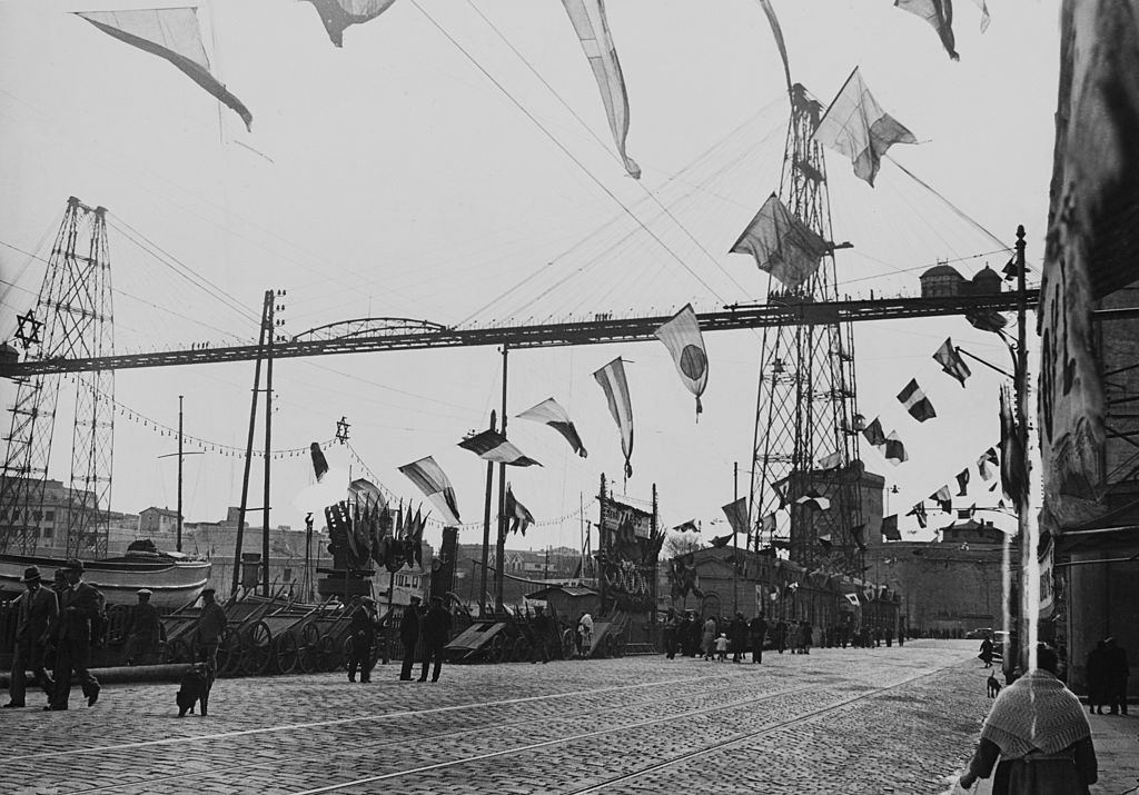 Marseille street, 1936