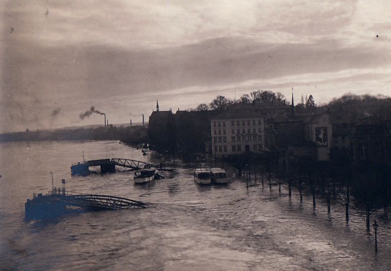 High water River Rhine, November 24, 1930