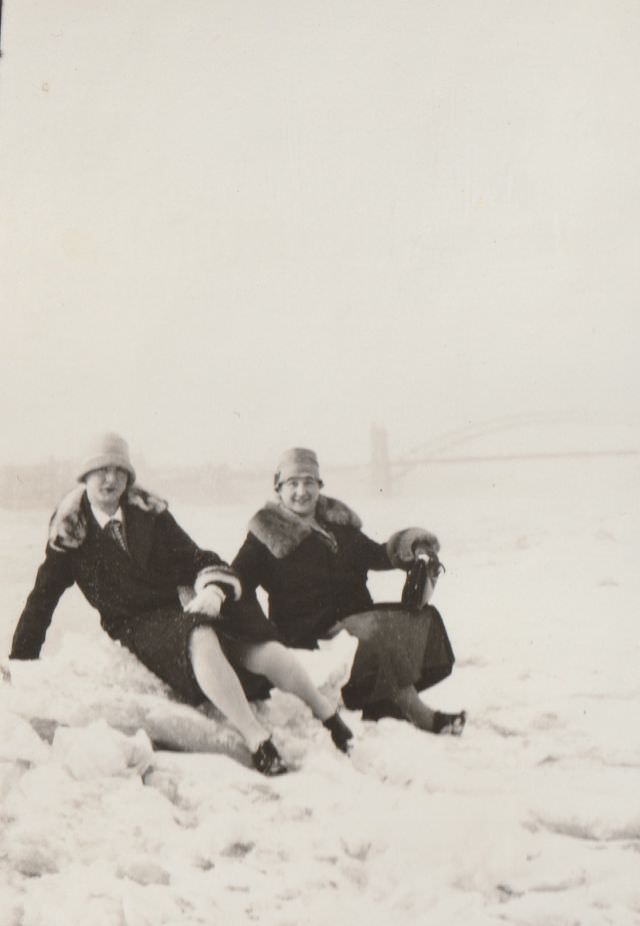 The partly frozen waters of the Rhine and Bonn's old Rhine Bridge, 1927