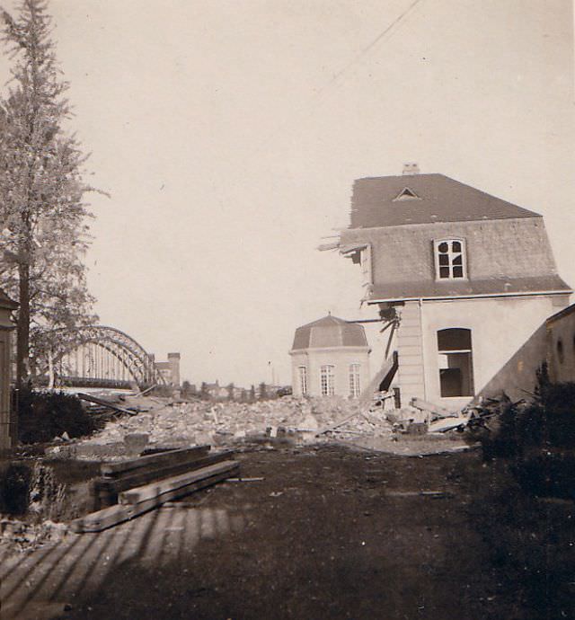 Destroyed Boeselagerhof and the old bridge over the Rhine, August 12, 1943