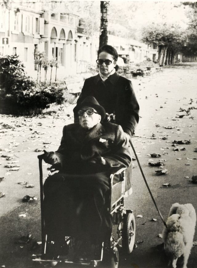 Beautiful Photos of Charlie Chaplin with his Last Wife Oona O’Neill