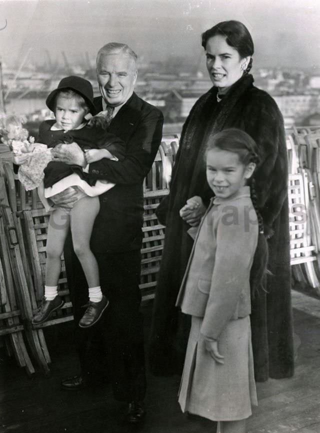 Beautiful Photos of Charlie Chaplin with his Last Wife Oona O’Neill