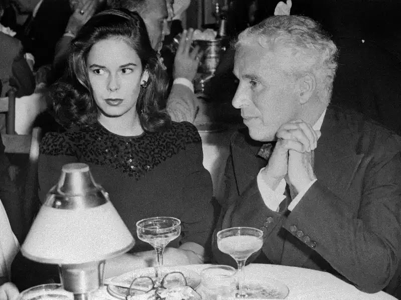 Beautiful Photos of Charlie Chaplin with his Last Wife Oona O’Neill