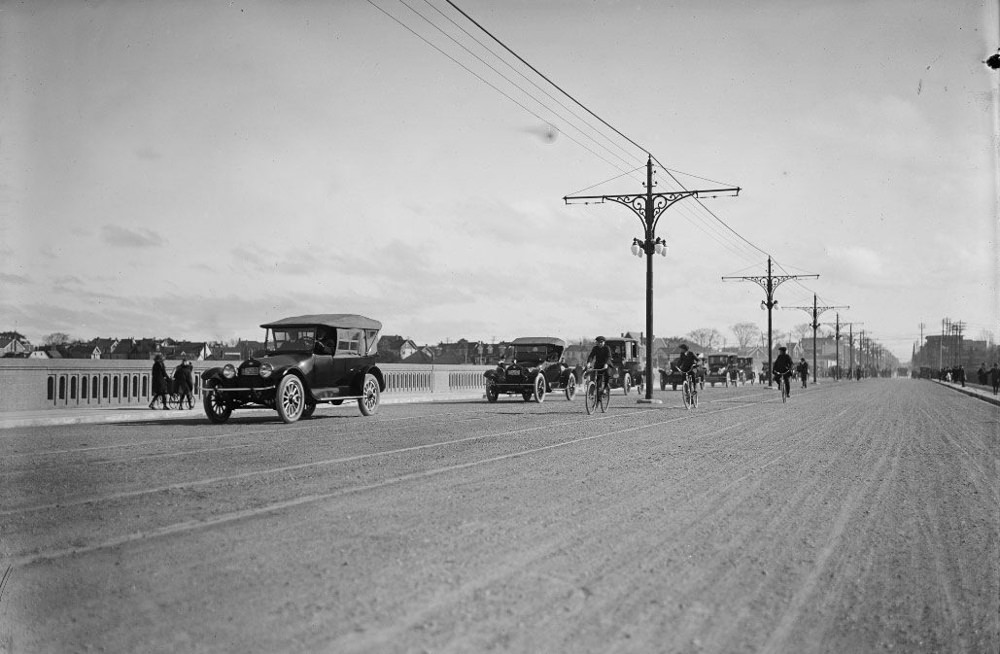 Bloor Viaduct, 1918