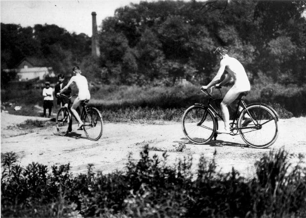 Apparently the World Naked Bike Ride goes way back, 1912