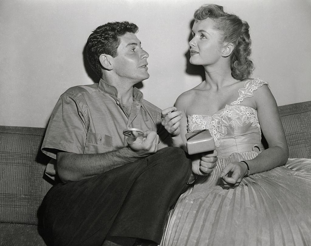 Debbie Reynolds with Eddie Fisher, 1947.