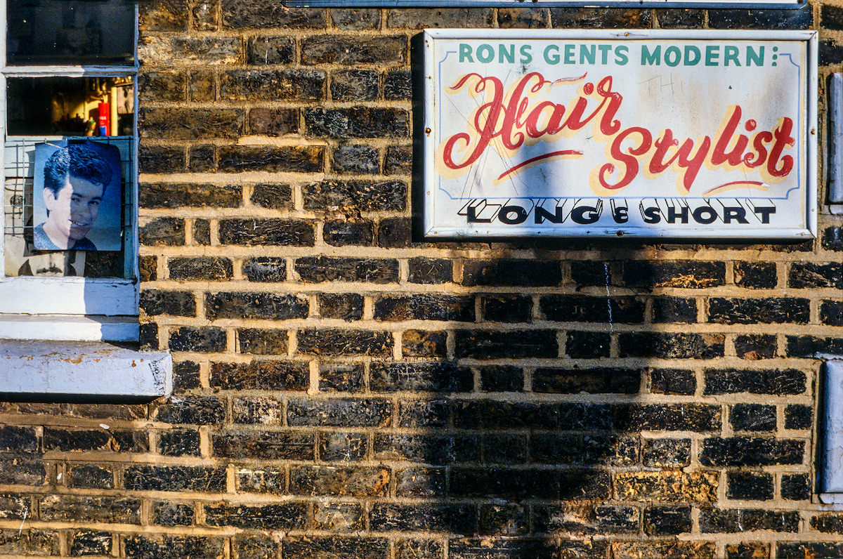 Rons Gents Modern, Hairdressers, Bethnal Green, 1982