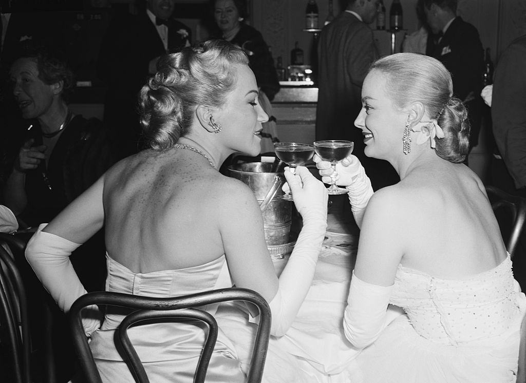 Faye Emerson with Dorothy Kirsten at the opening of the Metropolitan Opera, 1950.