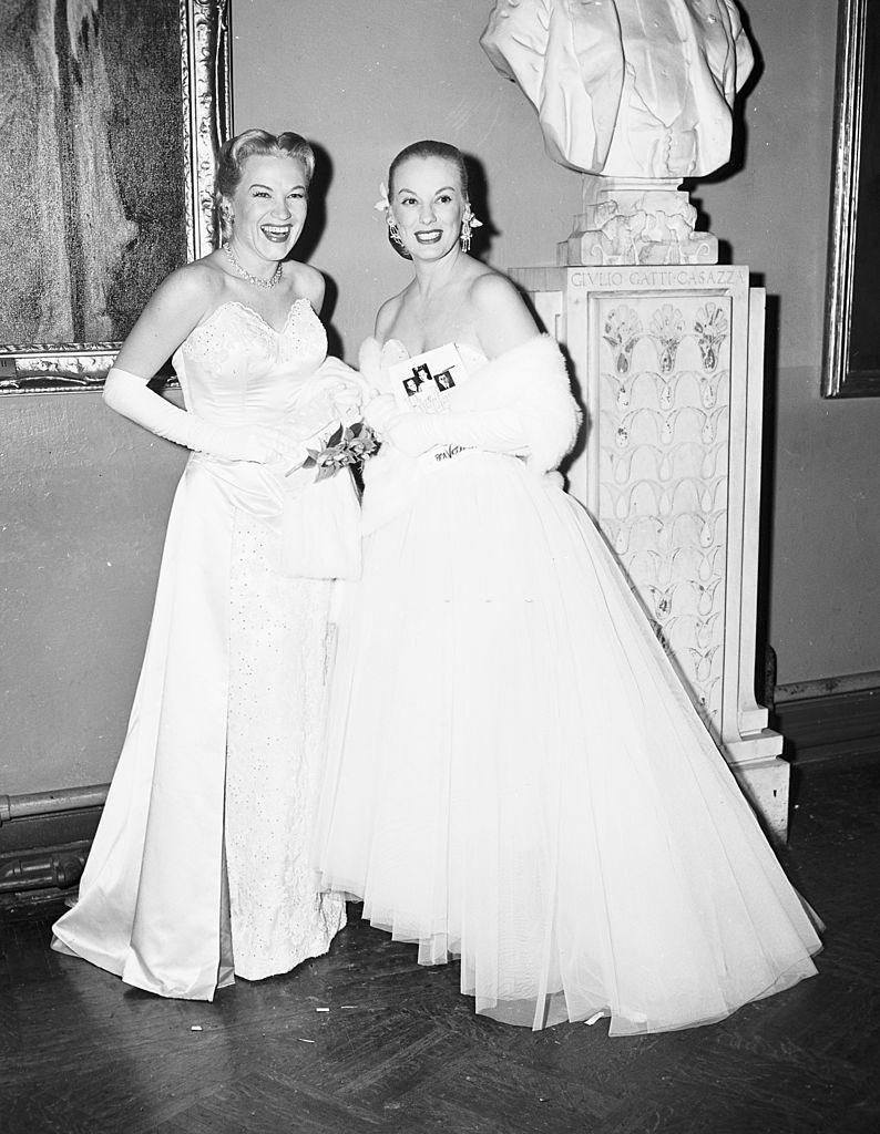 Faye Emerson with Dorothy Kirsten at the Metropolitan Opera, New York City, 1953.