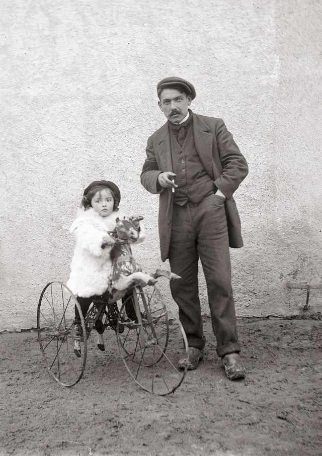 Edith Pierron with Pierre Pineau, taken near La Féolle, December 15, 1918
