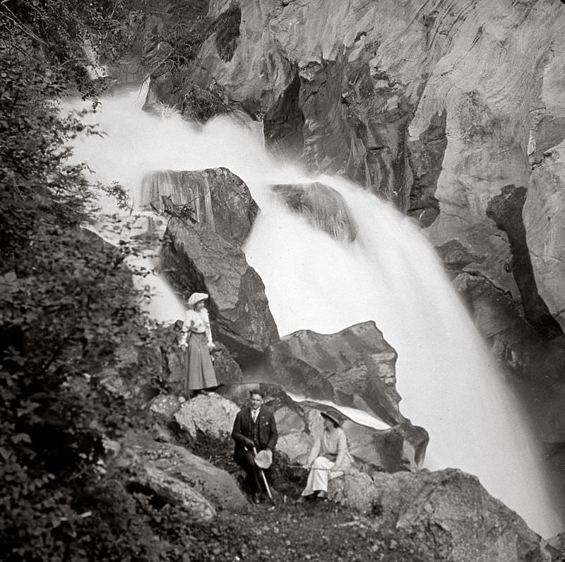 Walk in the gorges of Ballandaz, 1919