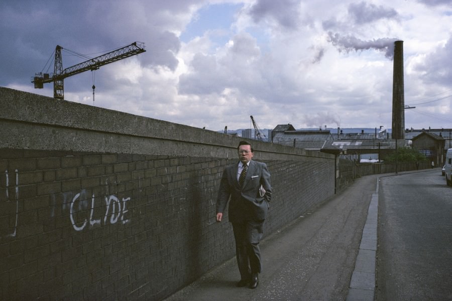 Stunning Photos captured the Gritty Life of Glasgow in 1980