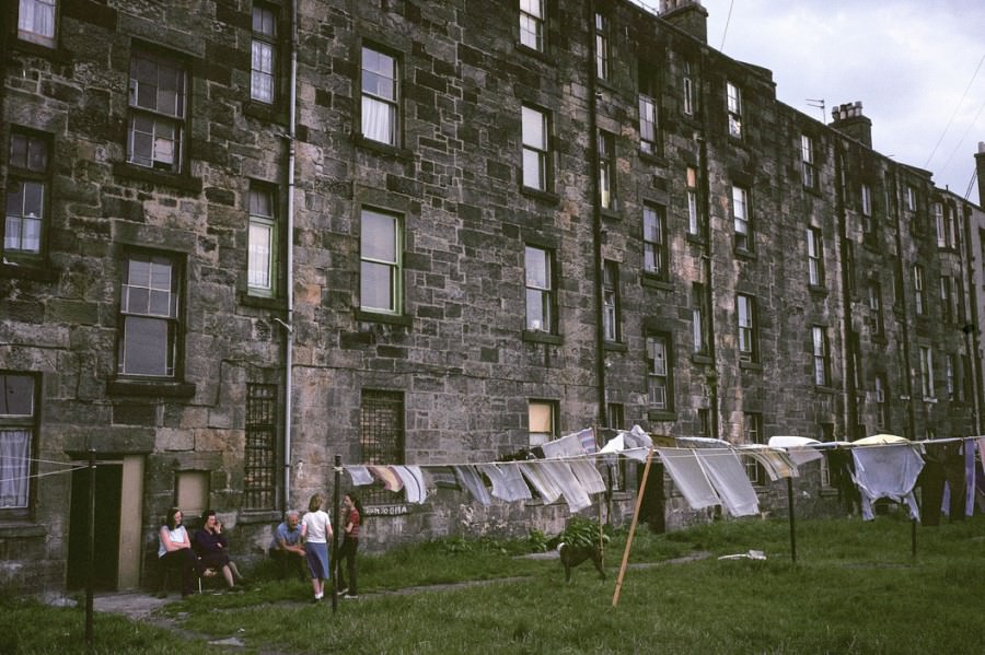 Stunning Photos captured the Gritty Life of Glasgow in 1980