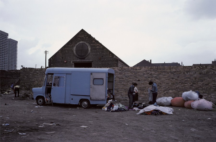 Stunning Photos captured the Gritty Life of Glasgow in 1980