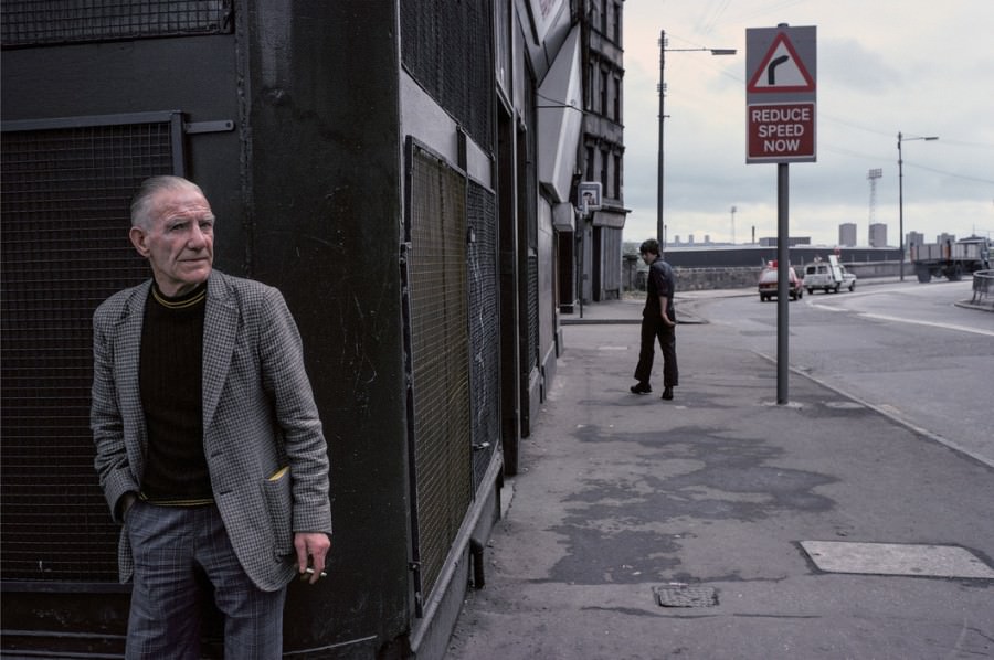 Stunning Photos captured the Gritty Life of Glasgow in 1980