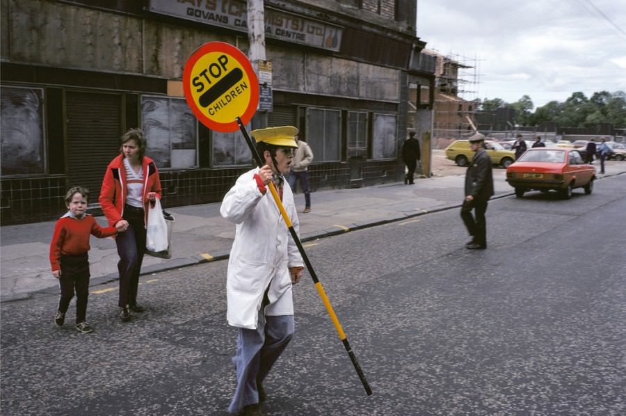 Stunning Photos captured the Gritty Life of Glasgow in 1980