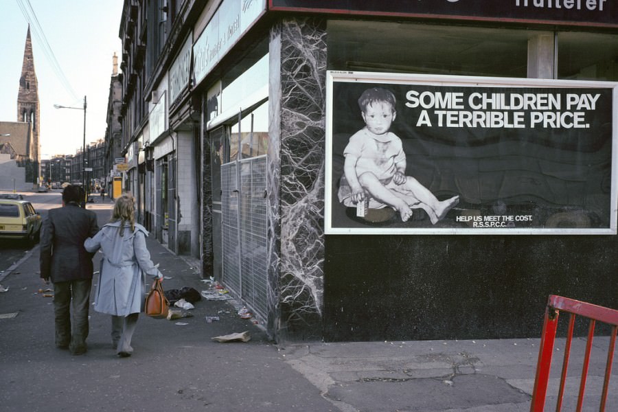 Stunning Photos captured the Gritty Life of Glasgow in 1980