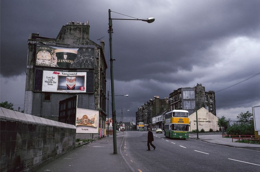 Stunning Photos captured the Gritty Life of Glasgow in 1980