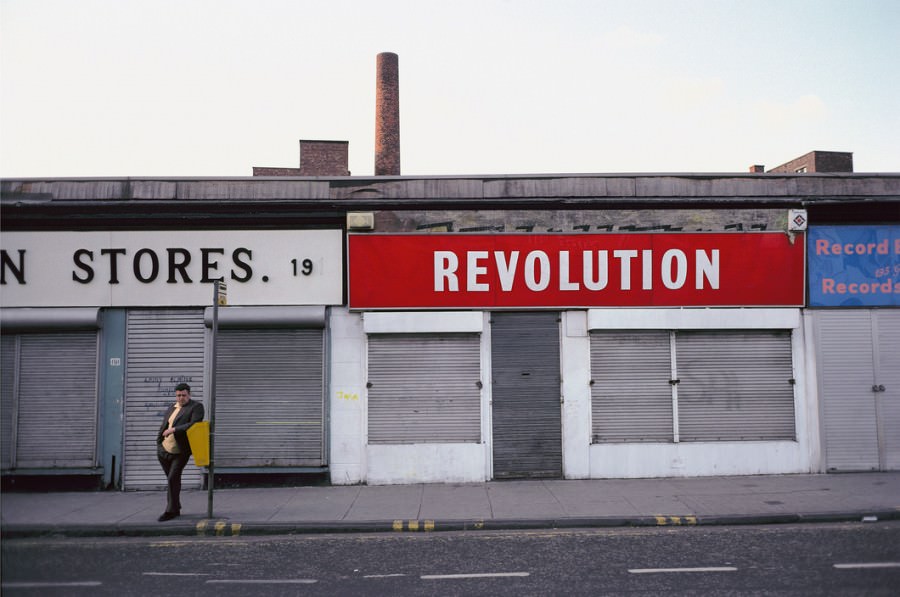 Stunning Photos captured the Gritty Life of Glasgow in 1980