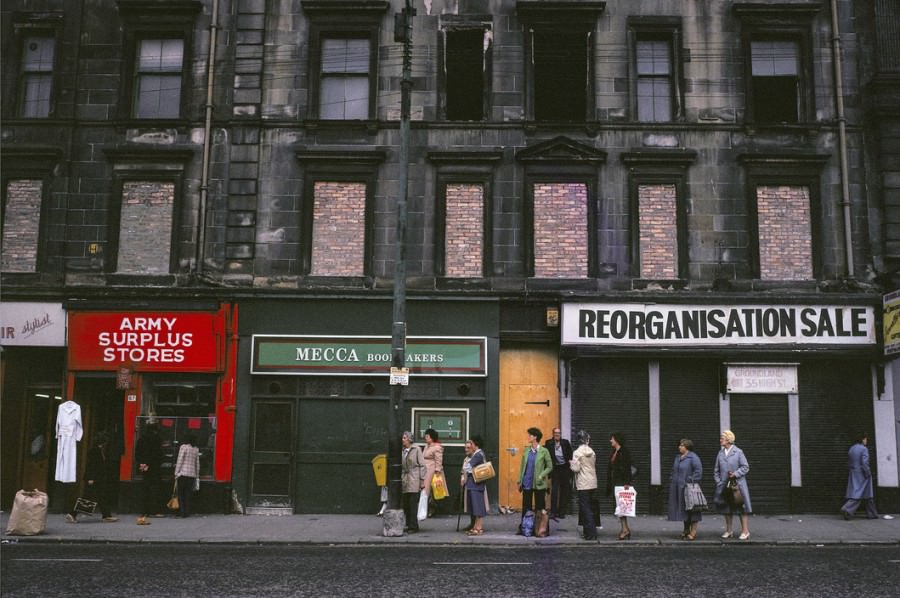 Stunning Photos captured the Gritty Life of Glasgow in 1980