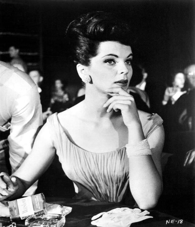 Lisa Gaye in a party, 1950s. 