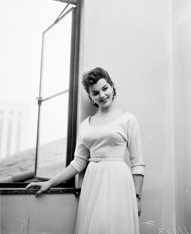 Lisa Gaye, 1954.