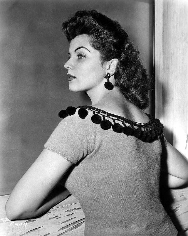 Lisa Gaye: Life Story and Glamorous Photos from her Early Life and Career