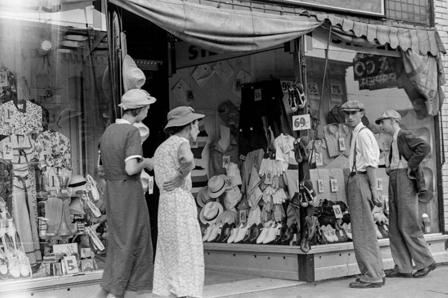 Rare Historical Photos of London, Ohio During the Great Depression, 1938