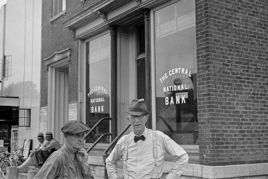 Rare Historical Photos of London, Ohio During the Great Depression, 1938