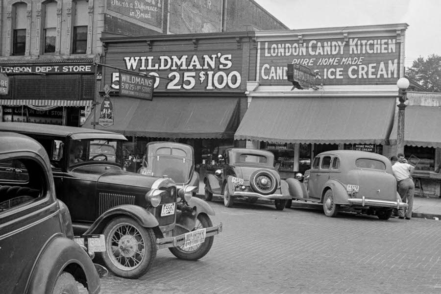 Rare Historical Photos of London, Ohio During the Great Depression, 1938