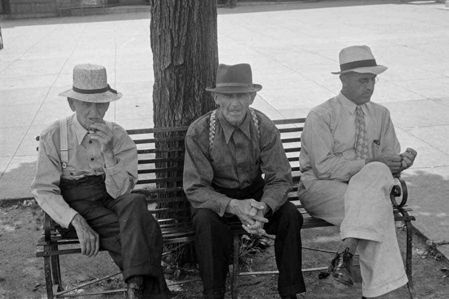 Rare Historical Photos of London, Ohio During the Great Depression, 1938