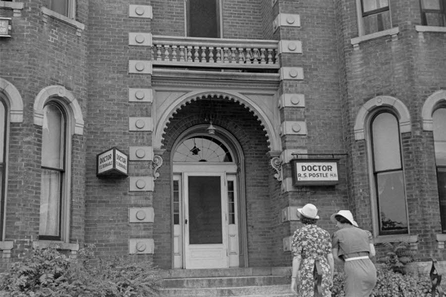 Rare Historical Photos of London, Ohio During the Great Depression, 1938