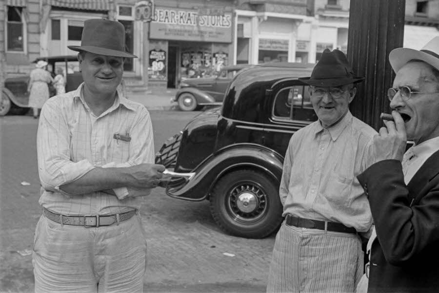 Rare Historical Photos of London, Ohio During the Great Depression, 1938