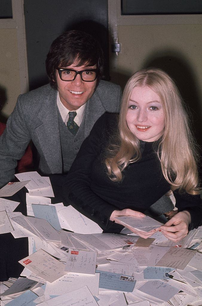 Mary Hopkin with Cliff Richardat the 1970 Eurovision Song Contest count when Hopkin's 'Knock Knock Who's There?' , 1970.