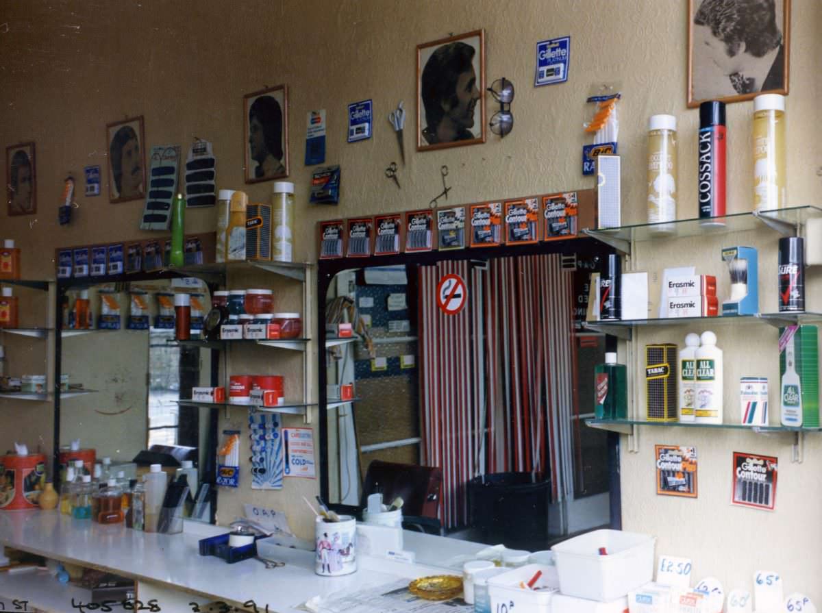 Hairdressers, Balaam Street, Plaistow, Newham, 1991