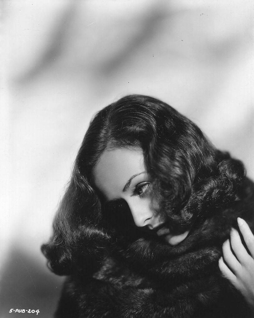 Paulette Goddard showing her hair, 1936.